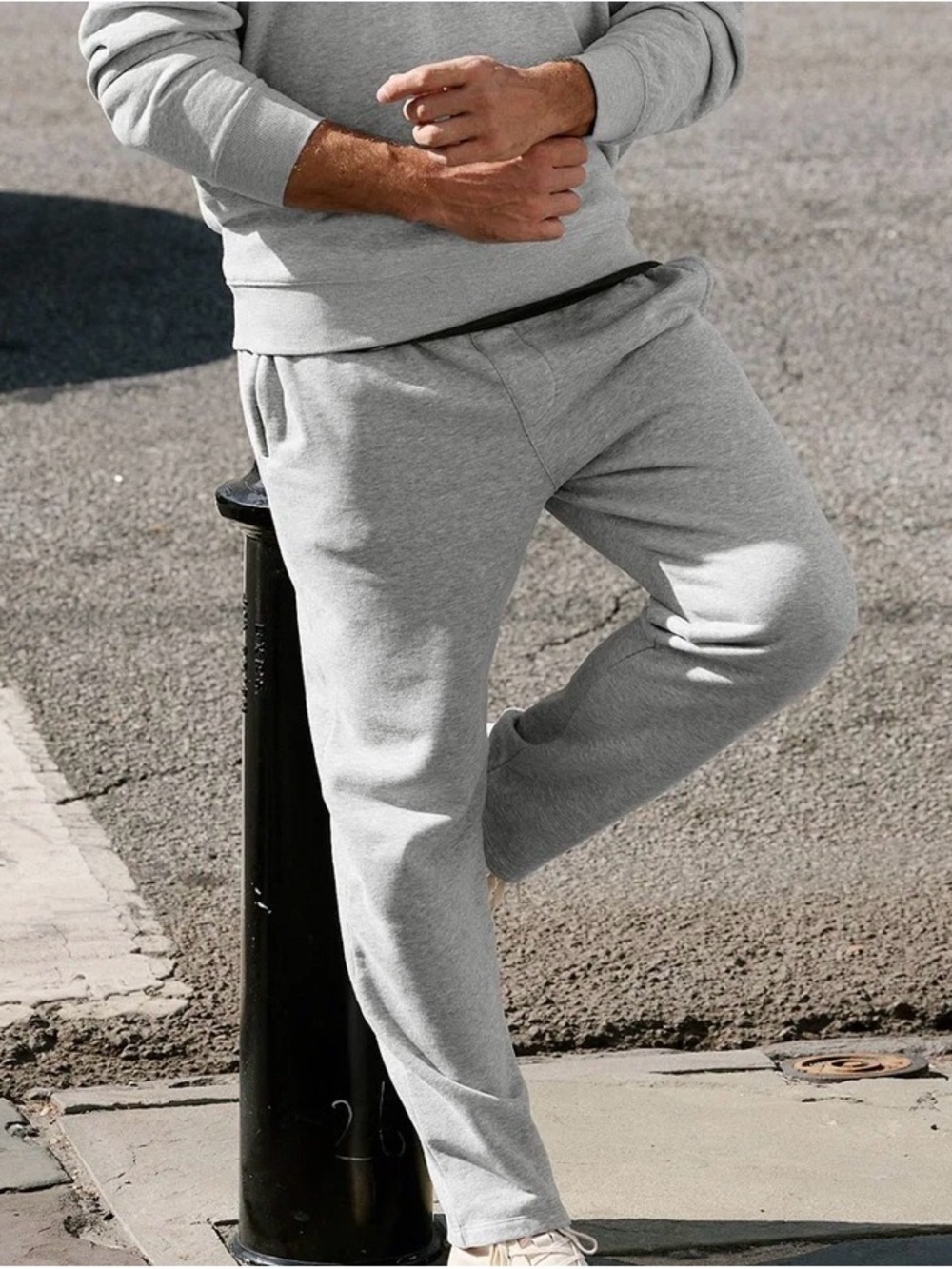 Beyond Yoga Men's Light Gray Sweatpants - Cozy Fleece Joggers